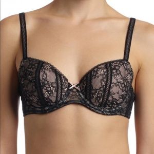b. tempt’d by Wacoal Rhapsody in Lace, 34DDD